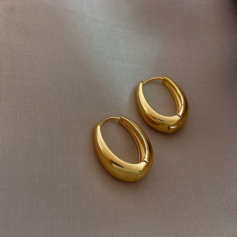 Brinco Elipse Clássico Banhado a Ouro 18k